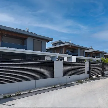 Antalya Luxury 3 Villa *